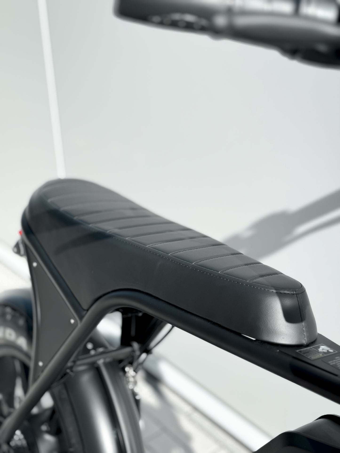 Dalat V1 Vintage Edition Black Saddle, Saddle picture Black